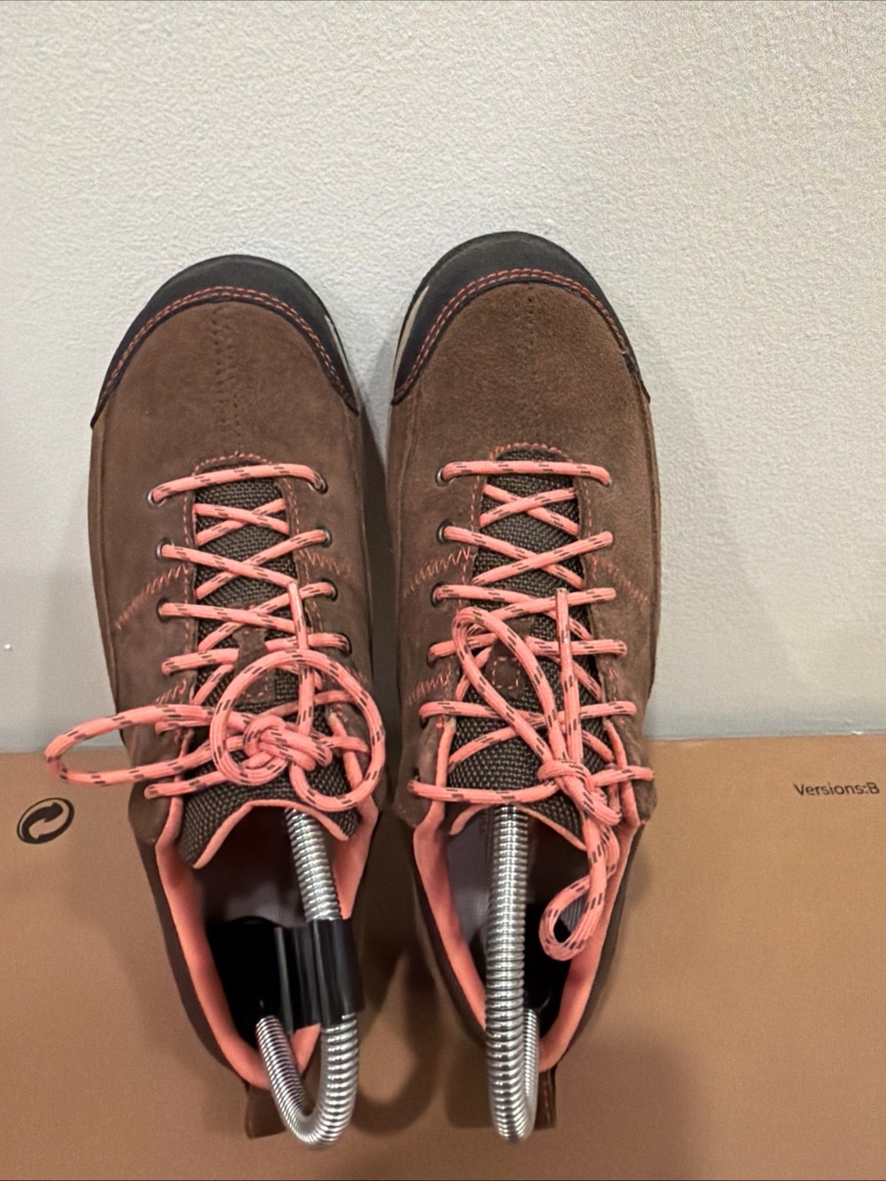 LL Bean Brown Suede Pink Lace Up Hiking Walking Shoes. Woman's Size 7M read - Picture 9 of 9